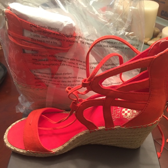 NWT Vince Camuto Tannon - Picture 4 of 6